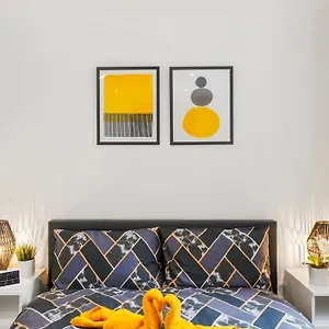  Apartment Modern 2 Bedroom In The Heart Of